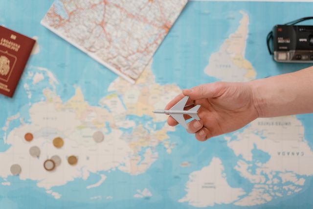 Come organizzare una vacanza economica: tutti i trucchi per risparmiare
